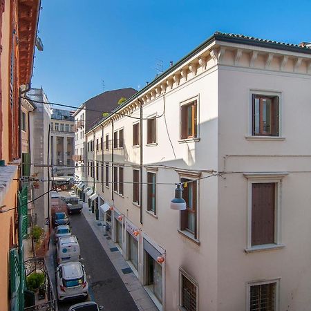 Il Cuscino Di Giulietta - 2 Min From Arena Apartamento Verona Exterior foto